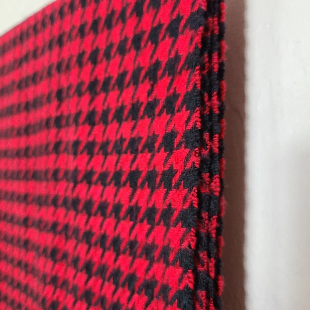 100% Cashmere Red Black Houndstooth Scarf Italian Design Classic Luxury Menswear